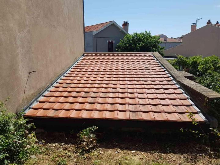 Réparation et changement de tuiles Montluçon