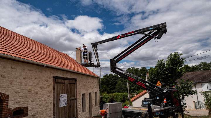 Travaux de démoussage de toiture Montluçon